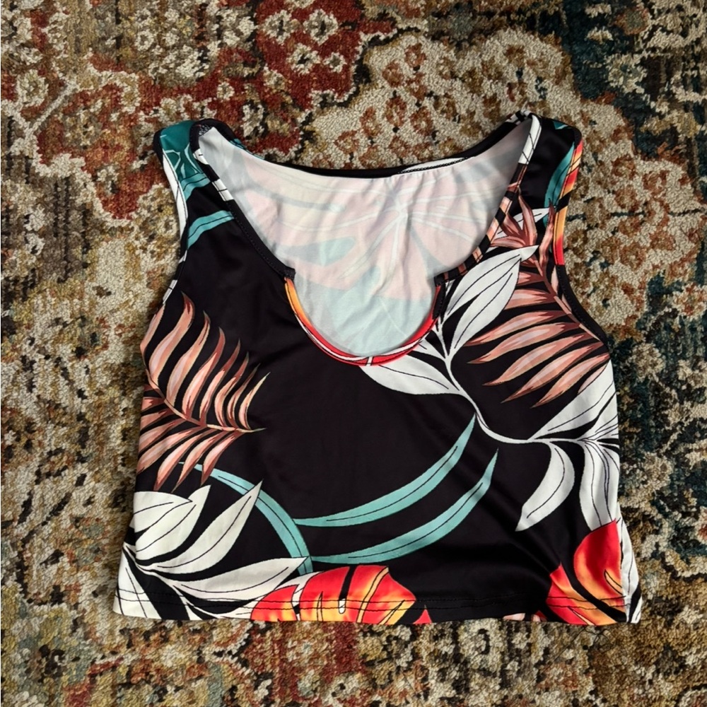 Tropical vacation crop top
